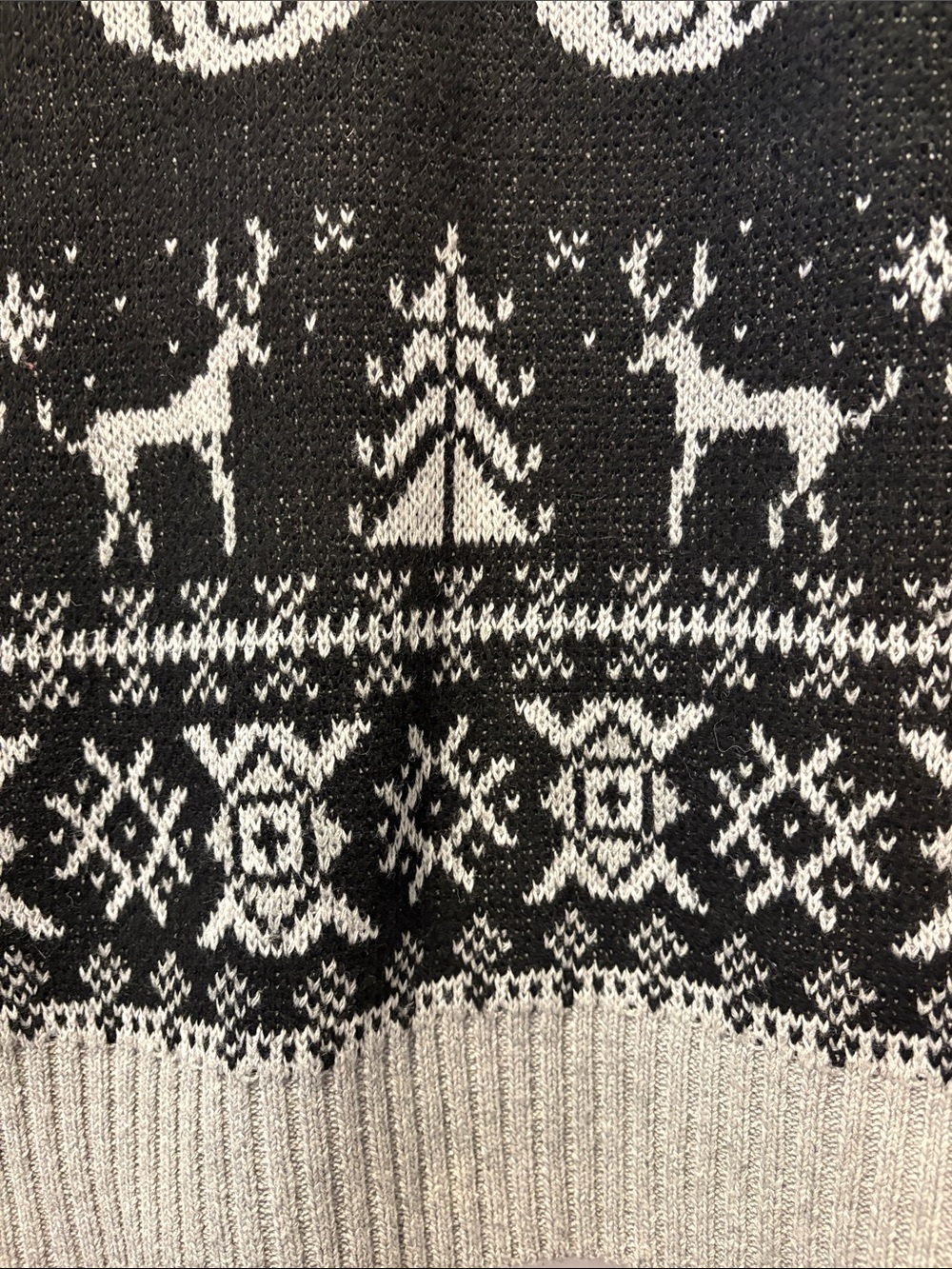 Warehouse One NWT Star Wars Original Stormtrooper Christmas sweaters size M. - Picture 4 of 10